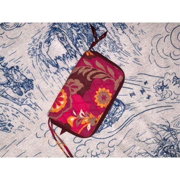 BUNDLE OF TWO Nice Vera Bradley | floral zip wallet organizer wallet MULTI CARD - Picture 1 of 13
